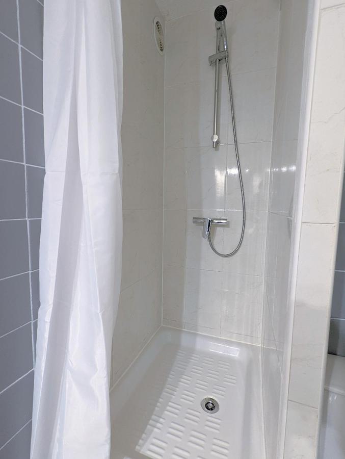 Proche Port Et Avec Wifi Et Climatisation Appartement
